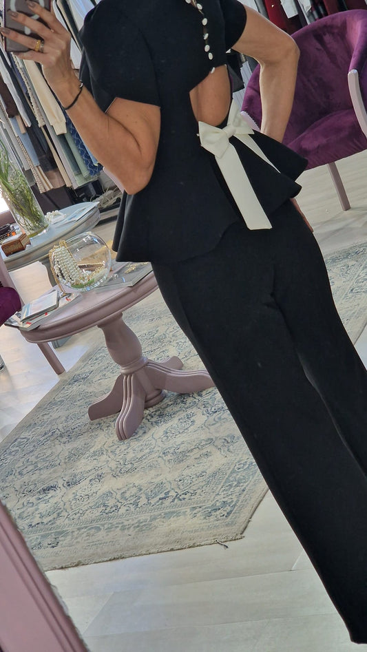 Compleu dama negru