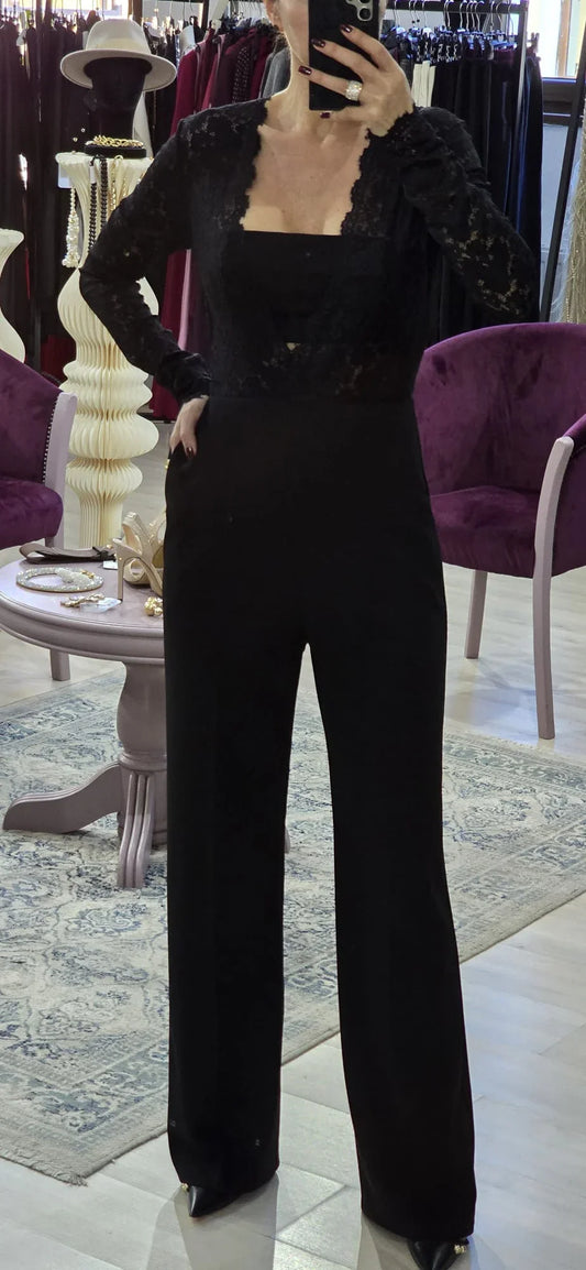 Salopeta dama cu dantela